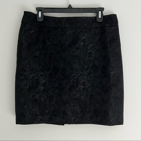 Lord & Taylor Black Wool Pencil Skirt Lace Zipper Size 10 - Picture 1 of 11
